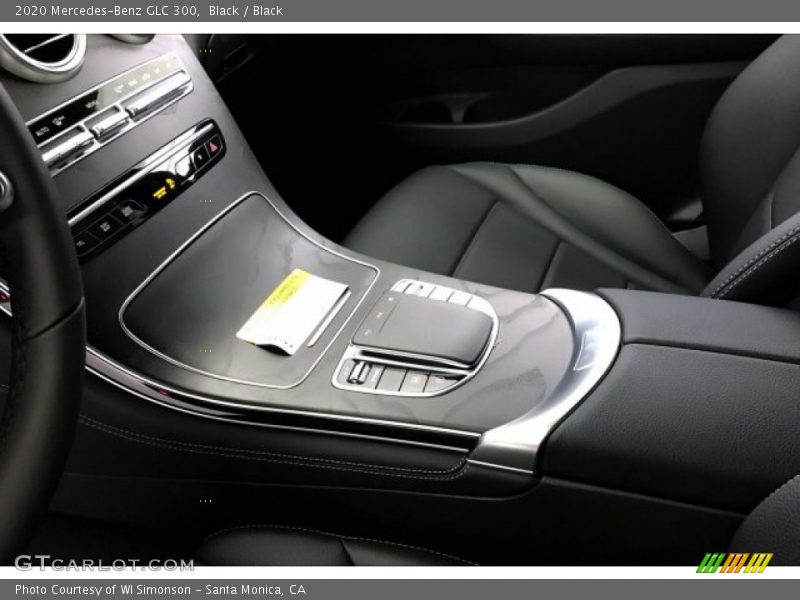 Black / Black 2020 Mercedes-Benz GLC 300