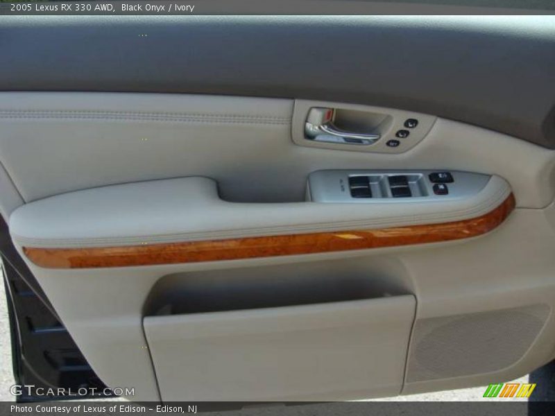 Black Onyx / Ivory 2005 Lexus RX 330 AWD