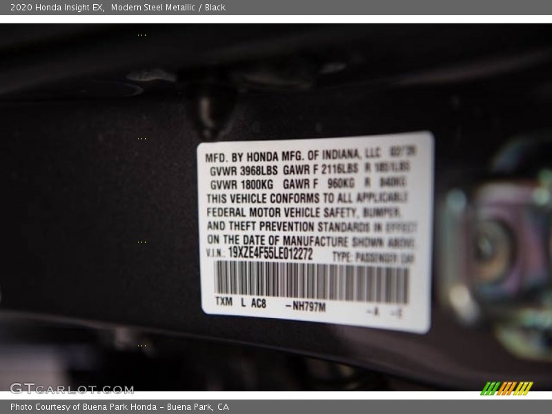 Modern Steel Metallic / Black 2020 Honda Insight EX