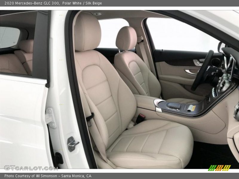 Polar White / Silk Beige 2020 Mercedes-Benz GLC 300