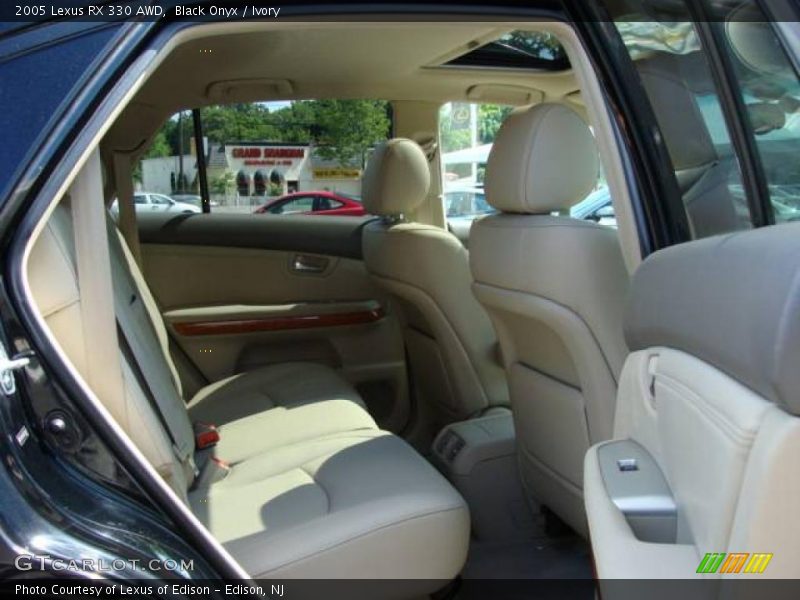 Black Onyx / Ivory 2005 Lexus RX 330 AWD