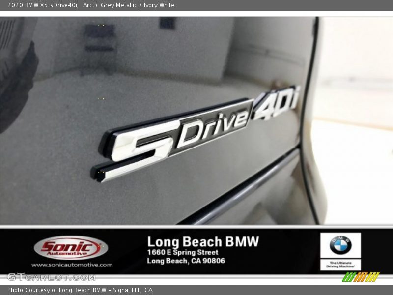 Arctic Grey Metallic / Ivory White 2020 BMW X5 sDrive40i