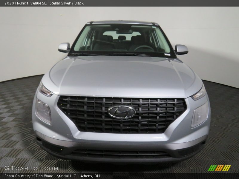 Stellar Silver / Black 2020 Hyundai Venue SE