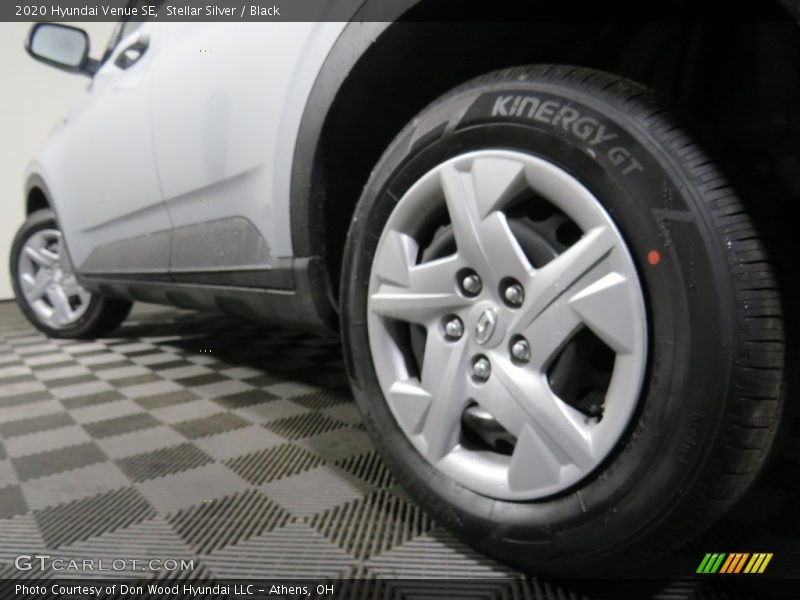 Stellar Silver / Black 2020 Hyundai Venue SE