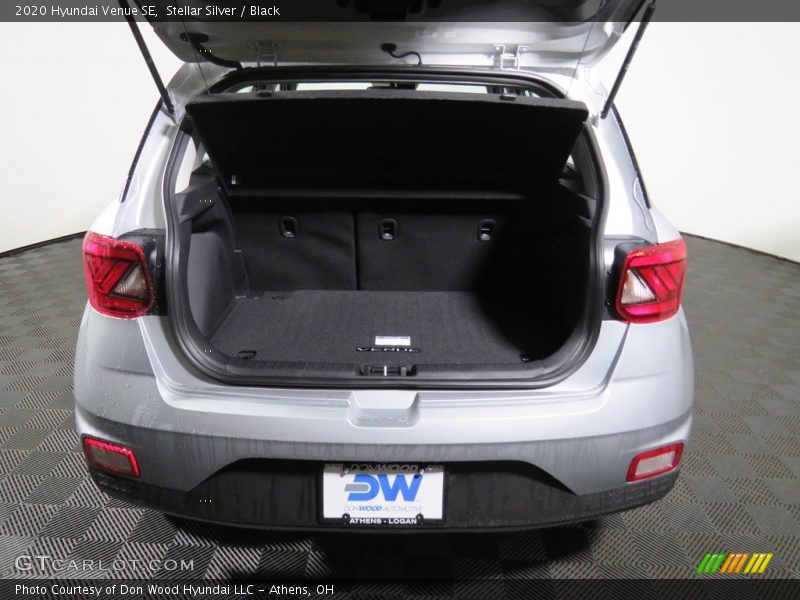 Stellar Silver / Black 2020 Hyundai Venue SE