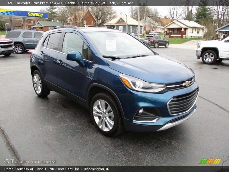 Pacific Blue Metallic / Jet Black/­Light Ash 2020 Chevrolet Trax Premier AWD