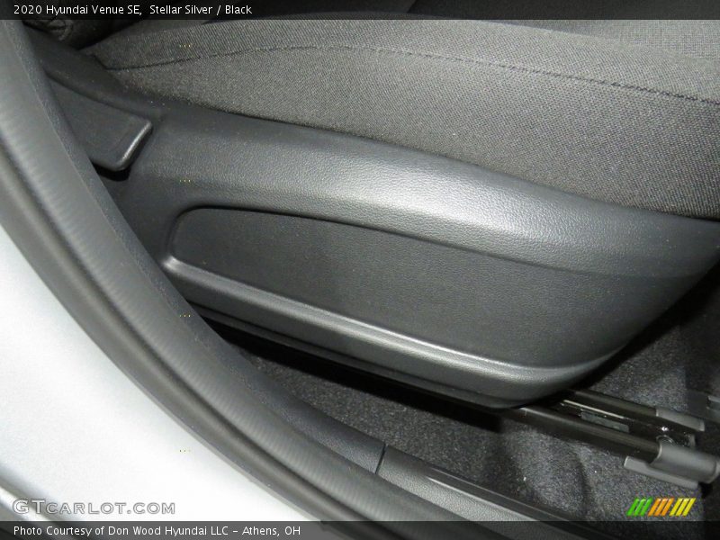 Stellar Silver / Black 2020 Hyundai Venue SE