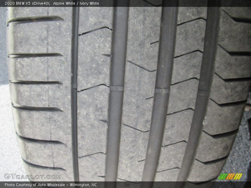 Alpine White / Ivory White 2020 BMW X5 sDrive40i