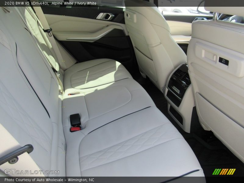 Alpine White / Ivory White 2020 BMW X5 sDrive40i