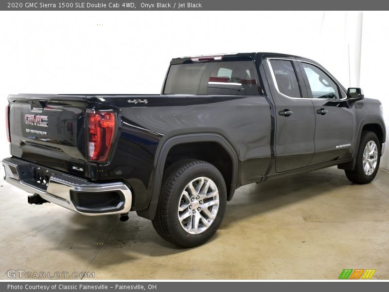 Onyx Black / Jet Black 2020 GMC Sierra 1500 SLE Double Cab 4WD