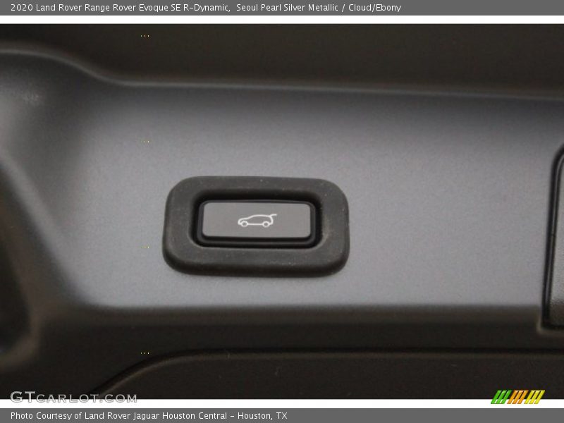 Seoul Pearl Silver Metallic / Cloud/Ebony 2020 Land Rover Range Rover Evoque SE R-Dynamic