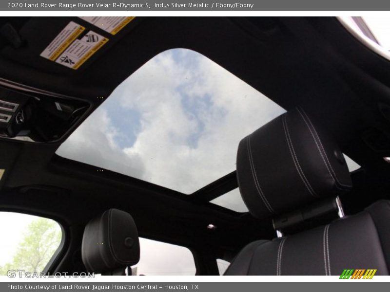 Indus Silver Metallic / Ebony/Ebony 2020 Land Rover Range Rover Velar R-Dynamic S