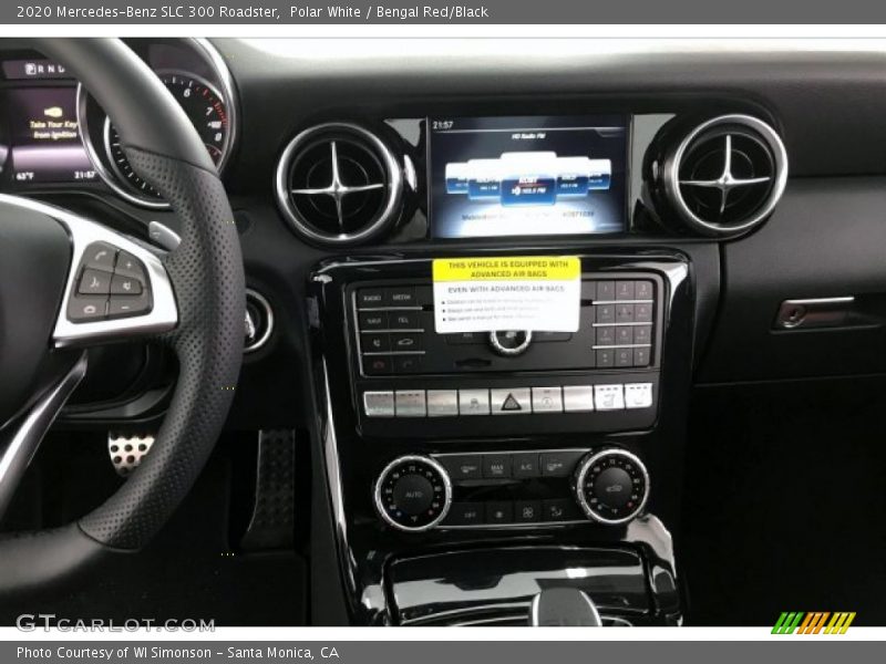 Polar White / Bengal Red/Black 2020 Mercedes-Benz SLC 300 Roadster