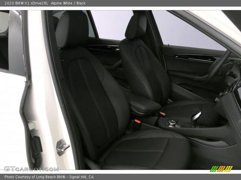 Alpine White / Black 2020 BMW X1 sDrive28i