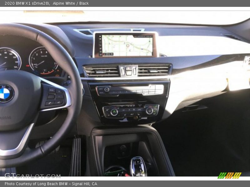 Alpine White / Black 2020 BMW X1 sDrive28i