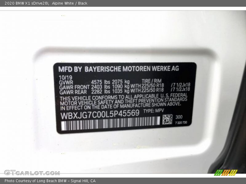 Alpine White / Black 2020 BMW X1 sDrive28i
