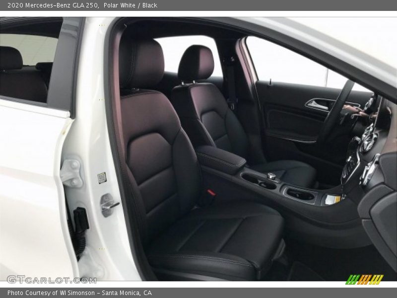 Polar White / Black 2020 Mercedes-Benz GLA 250