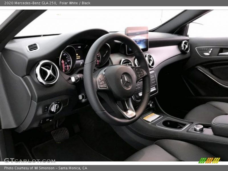Polar White / Black 2020 Mercedes-Benz GLA 250