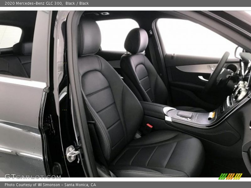 Black / Black 2020 Mercedes-Benz GLC 300