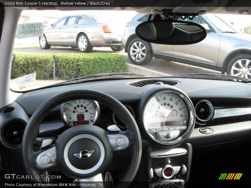 Mellow Yellow / Black/Grey 2009 Mini Cooper S Hardtop
