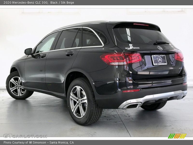 Black / Silk Beige 2020 Mercedes-Benz GLC 300