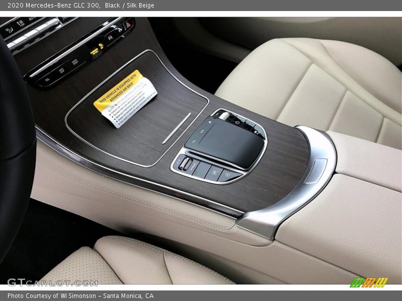 Black / Silk Beige 2020 Mercedes-Benz GLC 300