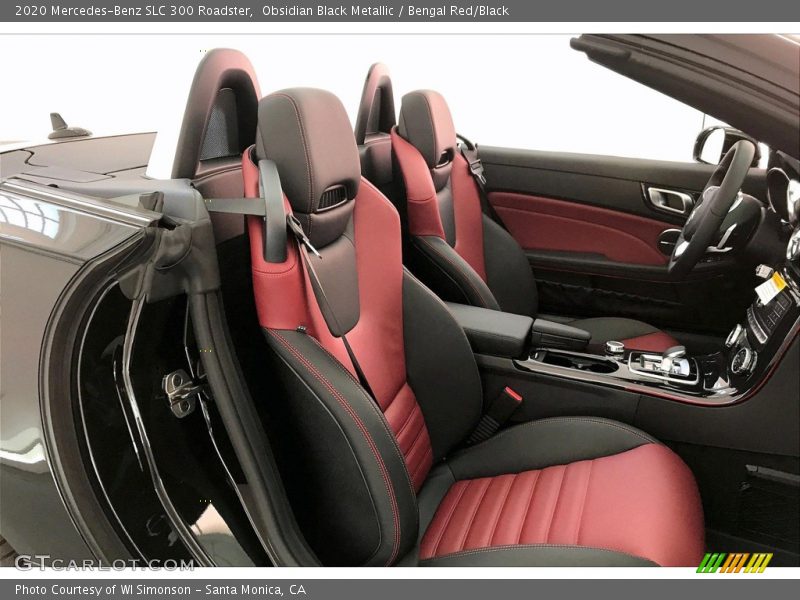 Obsidian Black Metallic / Bengal Red/Black 2020 Mercedes-Benz SLC 300 Roadster