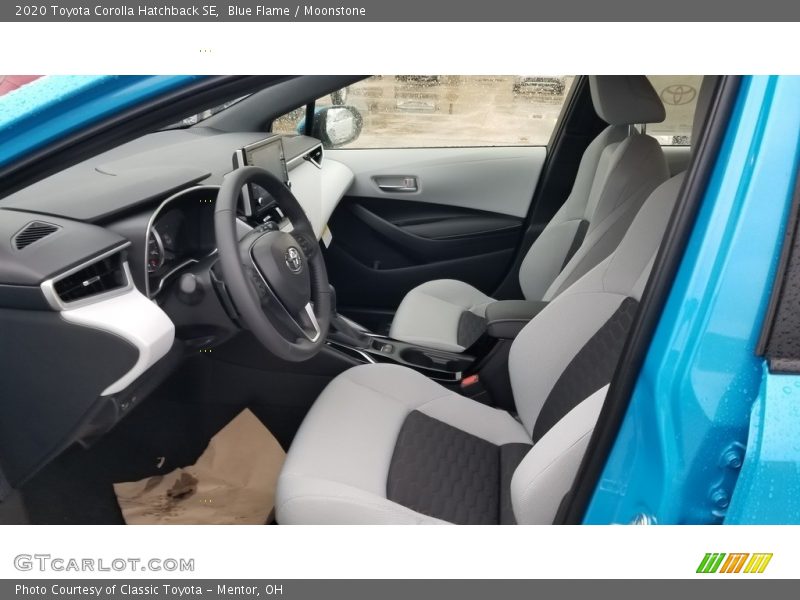 Blue Flame / Moonstone 2020 Toyota Corolla Hatchback SE