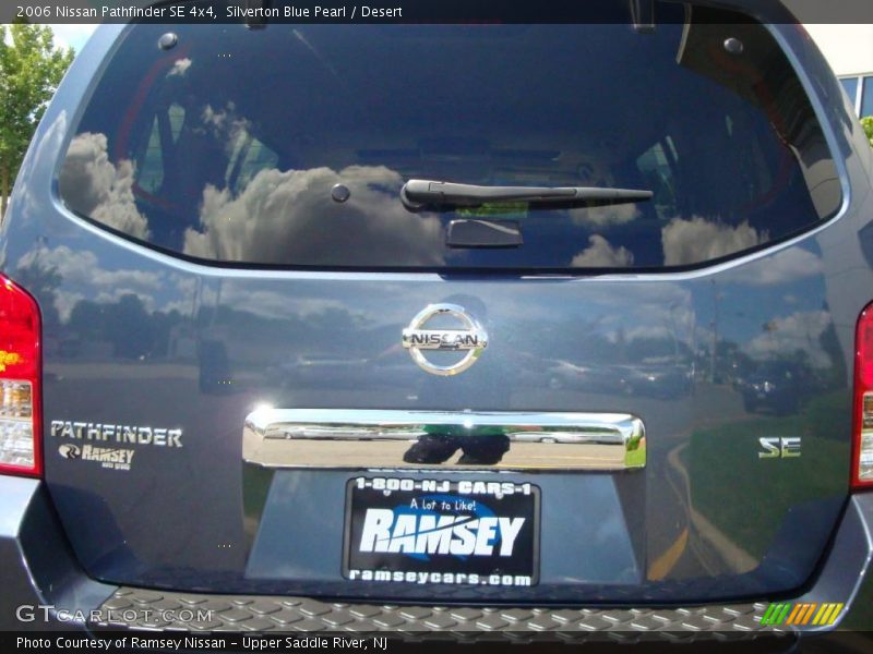 Silverton Blue Pearl / Desert 2006 Nissan Pathfinder SE 4x4