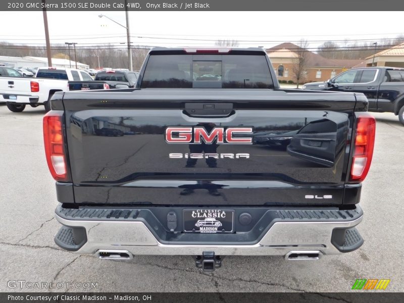 Onyx Black / Jet Black 2020 GMC Sierra 1500 SLE Double Cab 4WD