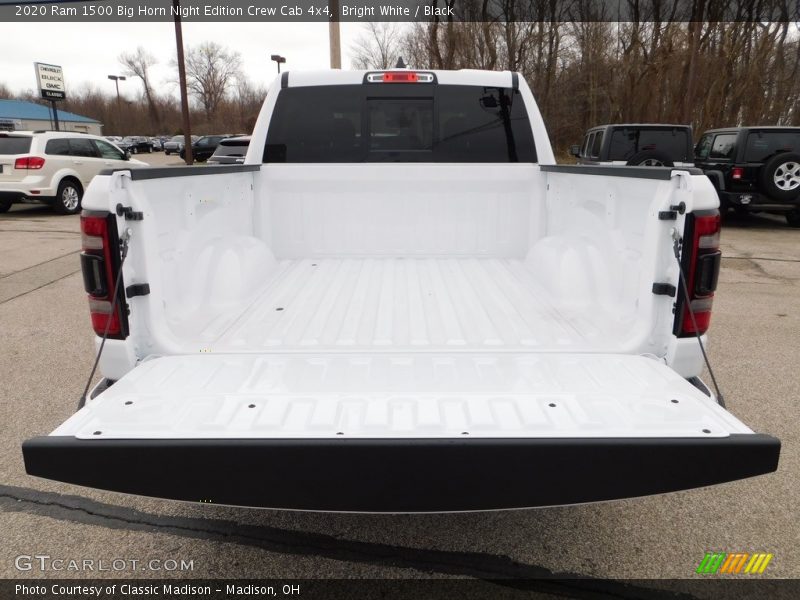 Bright White / Black 2020 Ram 1500 Big Horn Night Edition Crew Cab 4x4