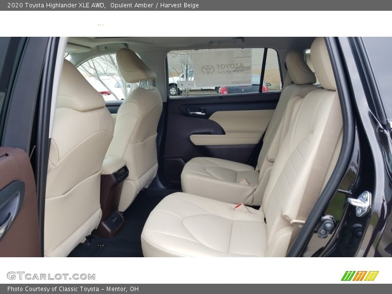 Opulent Amber / Harvest Beige 2020 Toyota Highlander XLE AWD