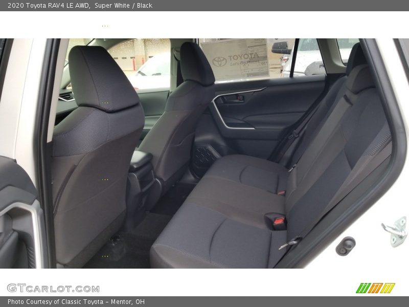 Super White / Black 2020 Toyota RAV4 LE AWD
