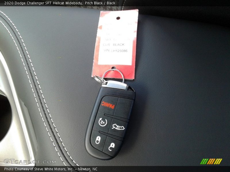Keys of 2020 Challenger SRT Hellcat Widebody