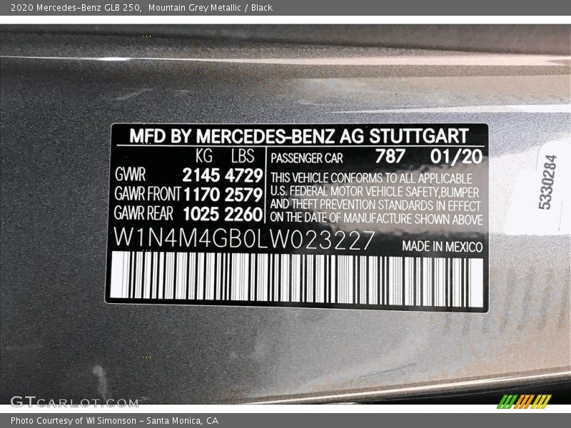 Mountain Grey Metallic / Black 2020 Mercedes-Benz GLB 250