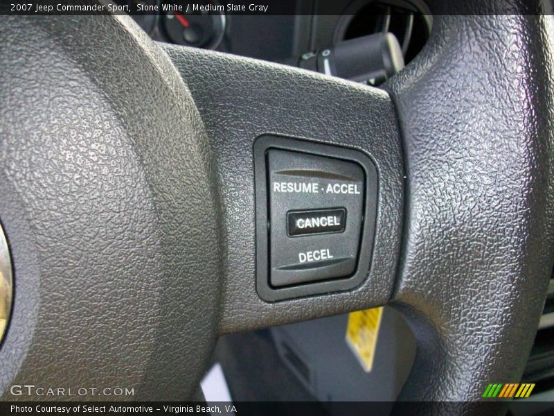 Stone White / Medium Slate Gray 2007 Jeep Commander Sport