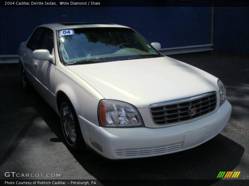 White Diamond / Shale 2004 Cadillac DeVille Sedan