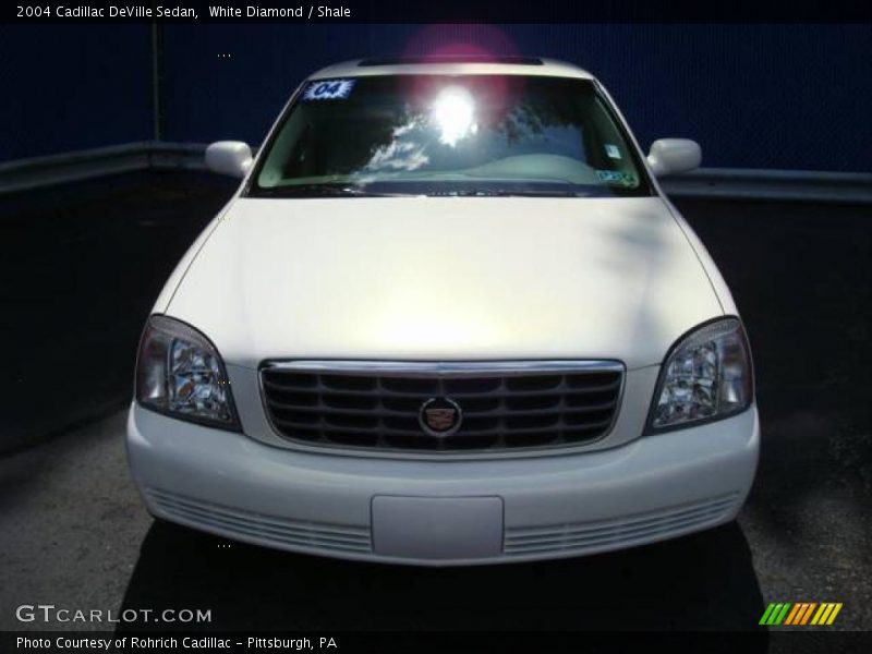 White Diamond / Shale 2004 Cadillac DeVille Sedan