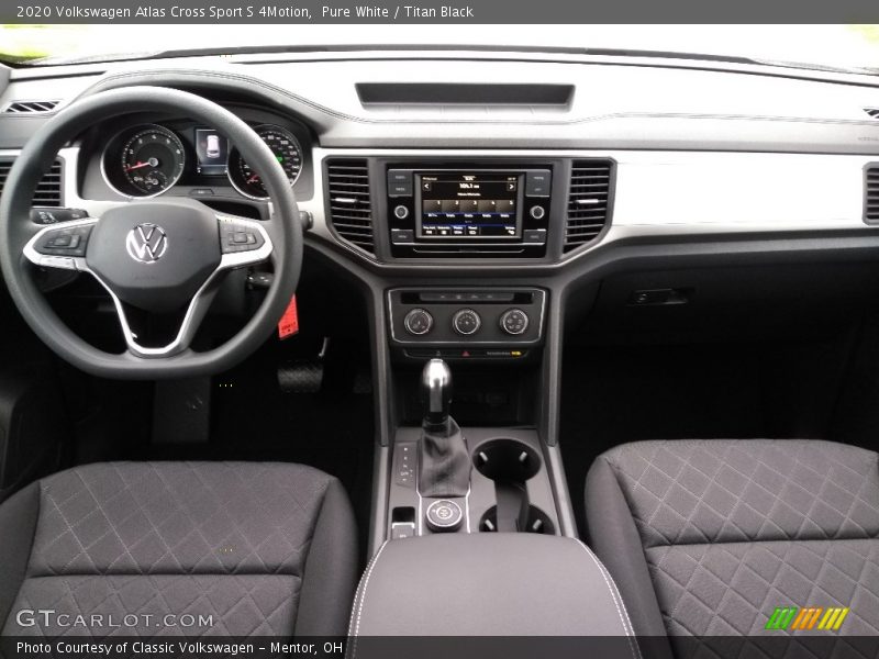 Dashboard of 2020 Atlas Cross Sport S 4Motion