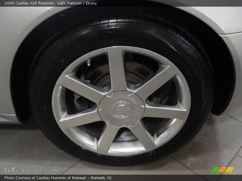 Light Platinum / Ebony 2006 Cadillac XLR Roadster