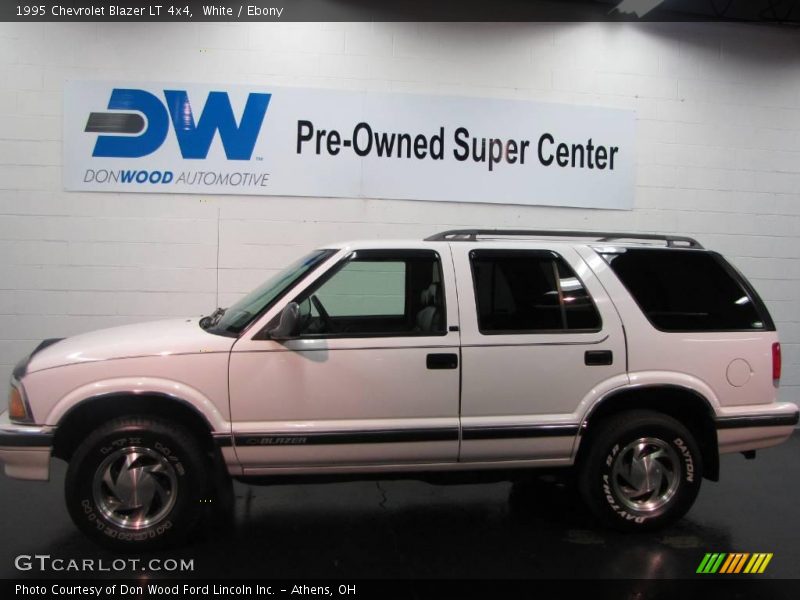 White / Ebony 1995 Chevrolet Blazer LT 4x4