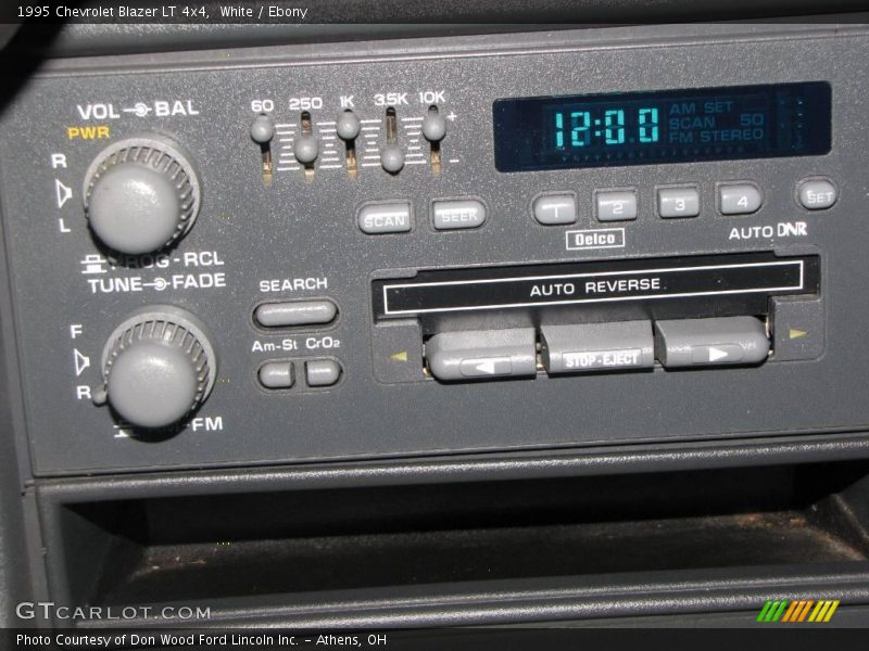 White / Ebony 1995 Chevrolet Blazer LT 4x4