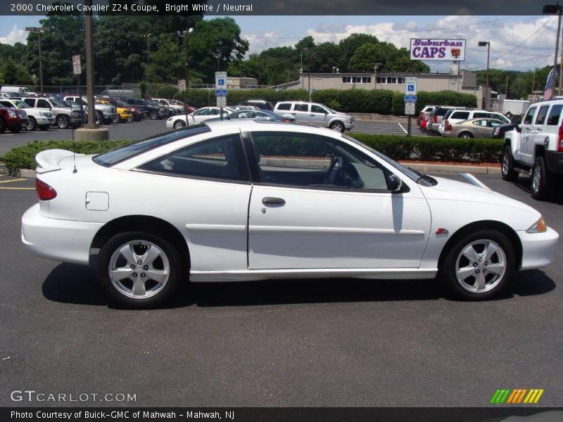 Bright White / Neutral 2000 Chevrolet Cavalier Z24 Coupe