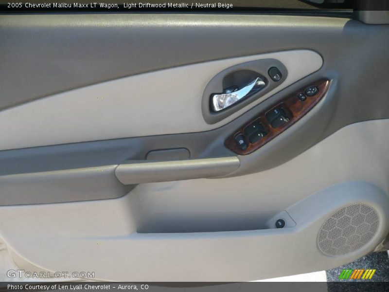 Light Driftwood Metallic / Neutral Beige 2005 Chevrolet Malibu Maxx LT Wagon
