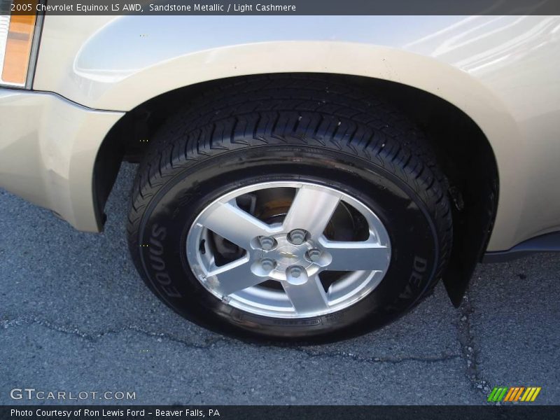 Sandstone Metallic / Light Cashmere 2005 Chevrolet Equinox LS AWD