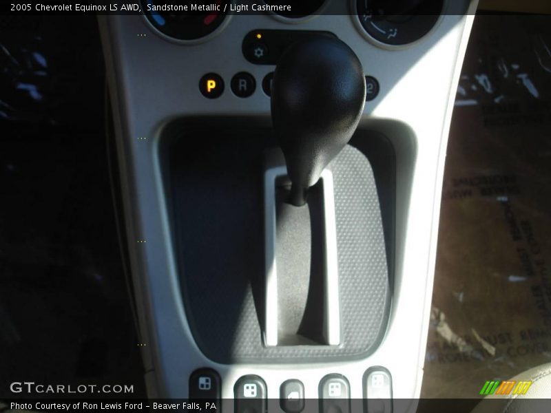 Sandstone Metallic / Light Cashmere 2005 Chevrolet Equinox LS AWD