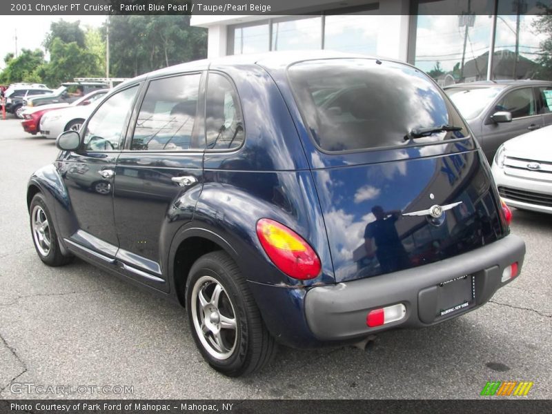 Patriot Blue Pearl / Taupe/Pearl Beige 2001 Chrysler PT Cruiser