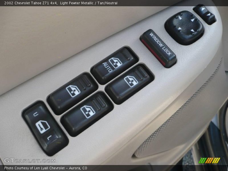 Light Pewter Metallic / Tan/Neutral 2002 Chevrolet Tahoe Z71 4x4