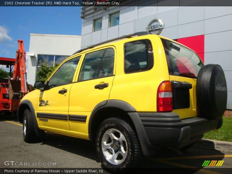 Yellow / Medium Gray 2002 Chevrolet Tracker ZR2 4WD Hard Top