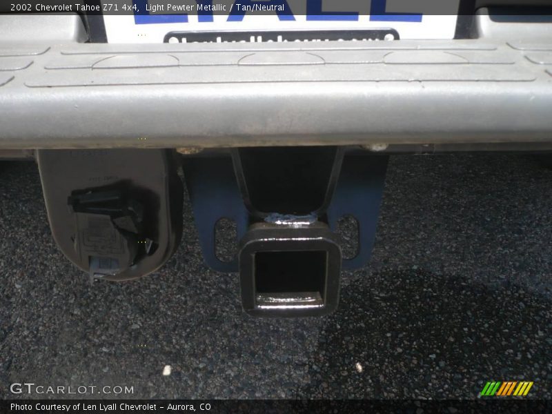 Light Pewter Metallic / Tan/Neutral 2002 Chevrolet Tahoe Z71 4x4